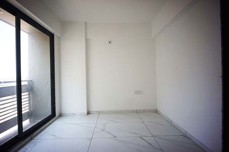 Room, sargasan 3 Bedroom 187 Sq.Yd. Apartment In Sargasan Gandhinagar 10591204
