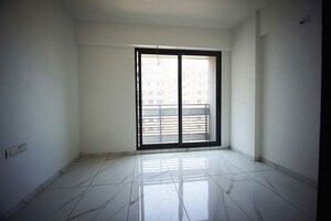 Room in 3 BHK Apartment at Sargasan – for Sale
