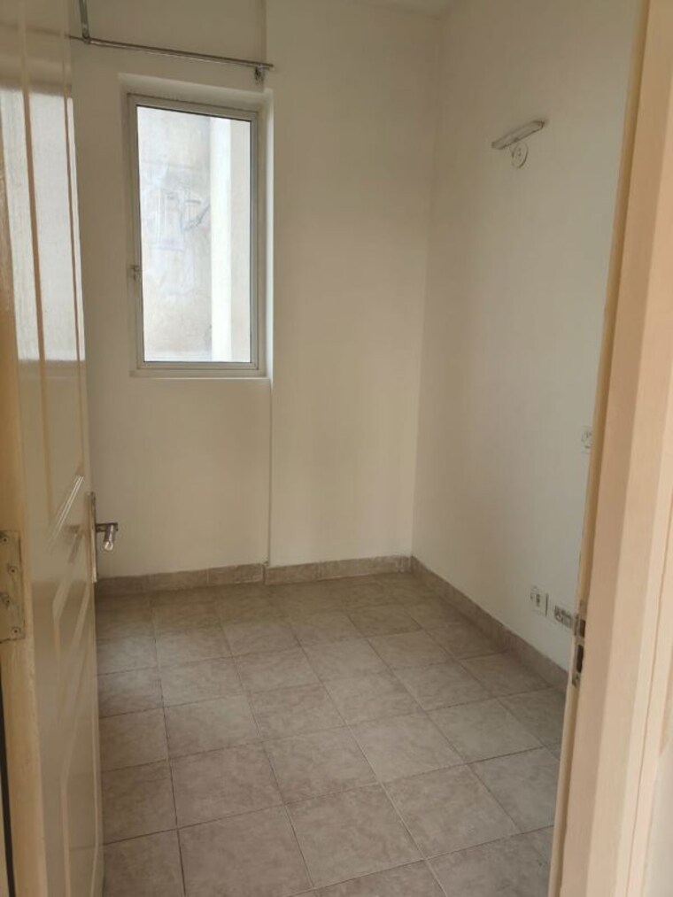 Room, alphacorp-gurgaon-one-84 2.5 Bedroom 1534 Sq.Ft. Apartment In Sector 84 Gurgaon 10591196
