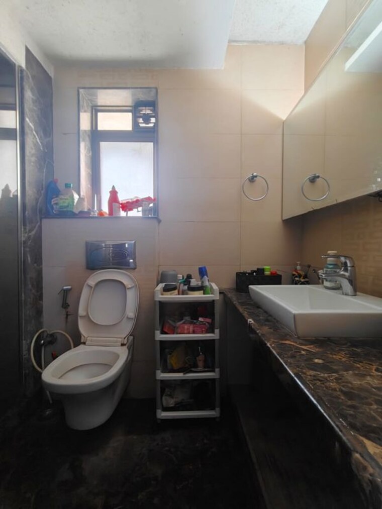 Bathroom, k-raheja-corp-maple-leaf 2 Bedroom 1050 Sq.Ft. Apartment In Powai Mumbai 10591249