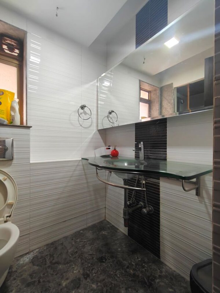 Bathroom, k-raheja-corp-maple-leaf 2 Bedroom 1050 Sq.Ft. Apartment In Powai Mumbai 10591249