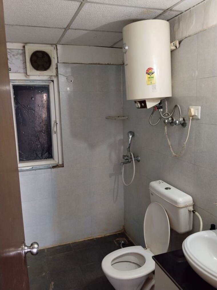 Bathroom, signature-global-the-roselia 2 Bedroom 514 Sq.Ft. Apartment In Sector 95a Gurgaon 10591269