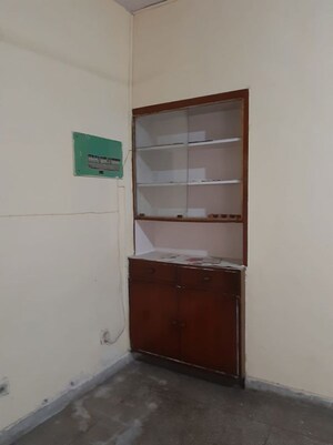 Room in 1 BHK Apartment at Sarita Vihar – for Sale
