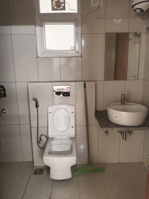 Bathroom in 4 BHK Apartment at SS Linden, Sector 84 – for Sale