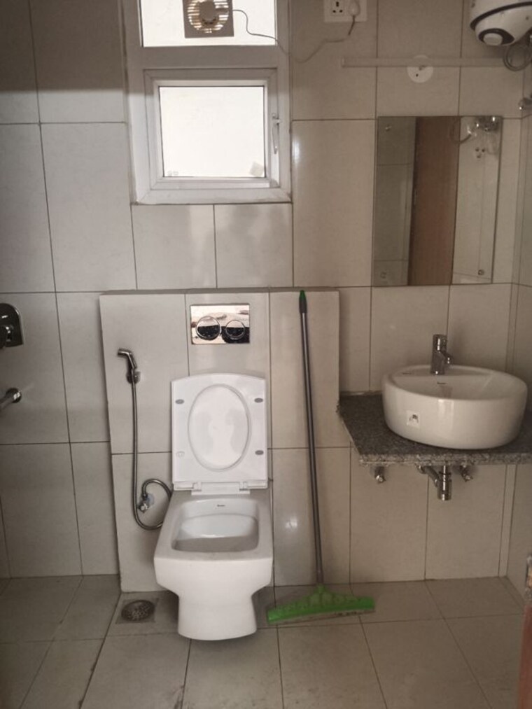 Bathroom, ss-linden 4 Bedroom 2623 Sq.Ft. Apartment In Sector 84 Gurgaon 10591283