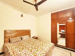 2 BHK Builder Floor For Rent in Vasant Kunj