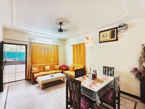 Living Room in 2 BHK Builder Floor at Vasant Kunj – for Rent