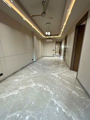 3 BHK Builder Floor For Rent in Kailash Colony
