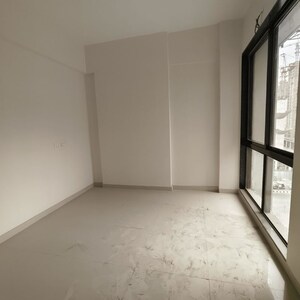 Room in 1.5 BHK Apartment at Platinum Liviano, Kamothe – for Sale