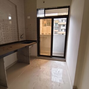 Room in 1.5 BHK Apartment at Platinum Liviano, Kamothe – for Sale