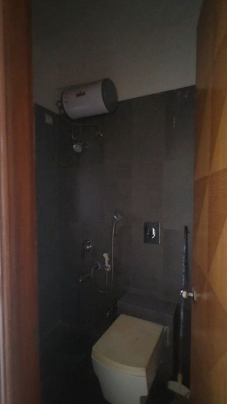Bathroom, bhimjyani-verraton 5 Bedroom 5280 Sq.Ft. Villa In Manpada Thane 10591295