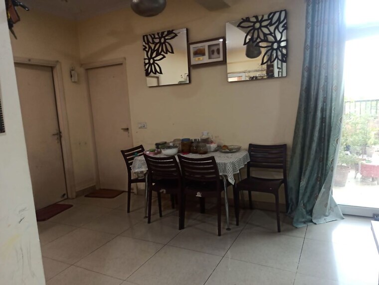 Gym, gaur-city-2-10th-avenue 2.5 Bedroom 1175 Sq.Ft. Apartment In Sector 16c Greater Noida Greater Noida 10591319