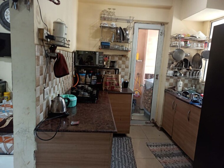 Living Room, gaur-city-2-10th-avenue 2.5 Bedroom 1175 Sq.Ft. Apartment In Sector 16c Greater Noida Greater Noida 10591319