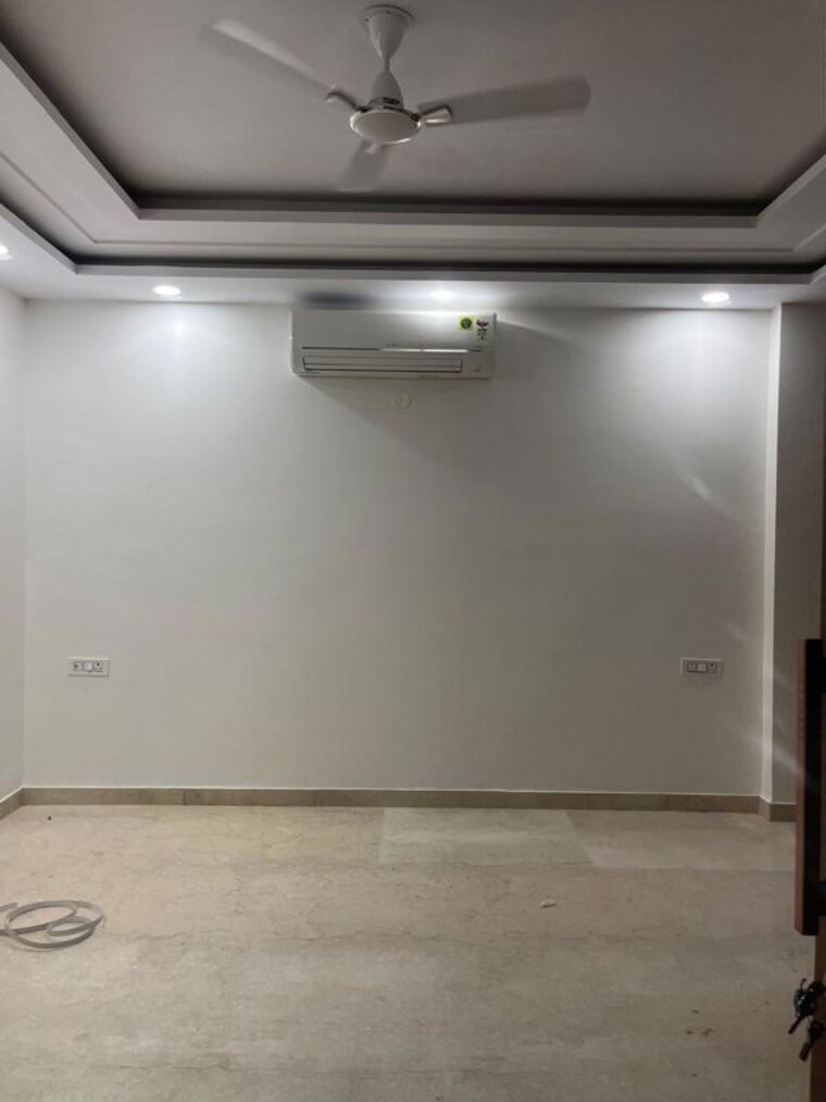 Room, new rajinder nagar 3 Bedroom 125 Sq.Yd. Builder Floor In New Rajinder Nagar Delhi 10591291