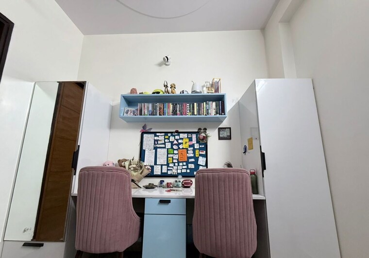 Team Area, tdi-the-retreat 5 Bedroom 514 Sq.Yd. Builder Floor In Sector 89 Faridabad 10591293