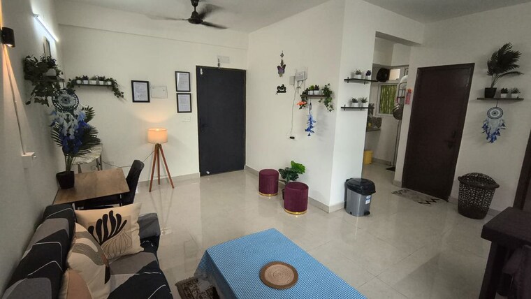 Living Room, signature-global-proxima-phase-2 2 Bedroom 850 Sq.Ft. Apartment In Sector 89 Gurgaon 10591374