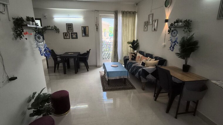 Living Room, signature-global-proxima-phase-2 2 Bedroom 850 Sq.Ft. Apartment In Sector 89 Gurgaon 10591374