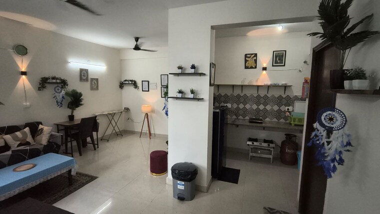 Living Room, signature-global-proxima-phase-2 2 Bedroom 850 Sq.Ft. Apartment In Sector 89 Gurgaon 10591374
