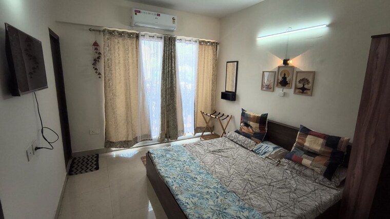 Bedroom, signature-global-proxima-phase-2 2 Bedroom 850 Sq.Ft. Apartment In Sector 89 Gurgaon 10591374