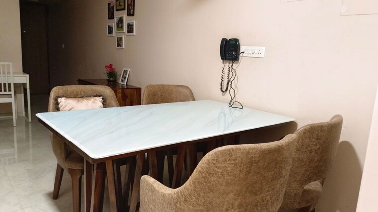 Living Room, lodha-amara 2 Bedroom 800 Sq.Ft. Apartment In Kolshet Road Thane 10591408