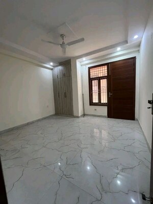 Room in 1 BHK Builder Floor at Chattarpur – for Rent