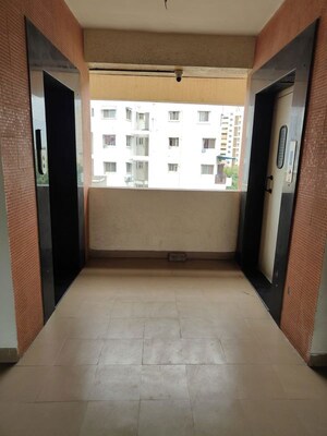 Room in 2 BHK Apartment at Daulat Nagar, Anand Nagar – for Sale
