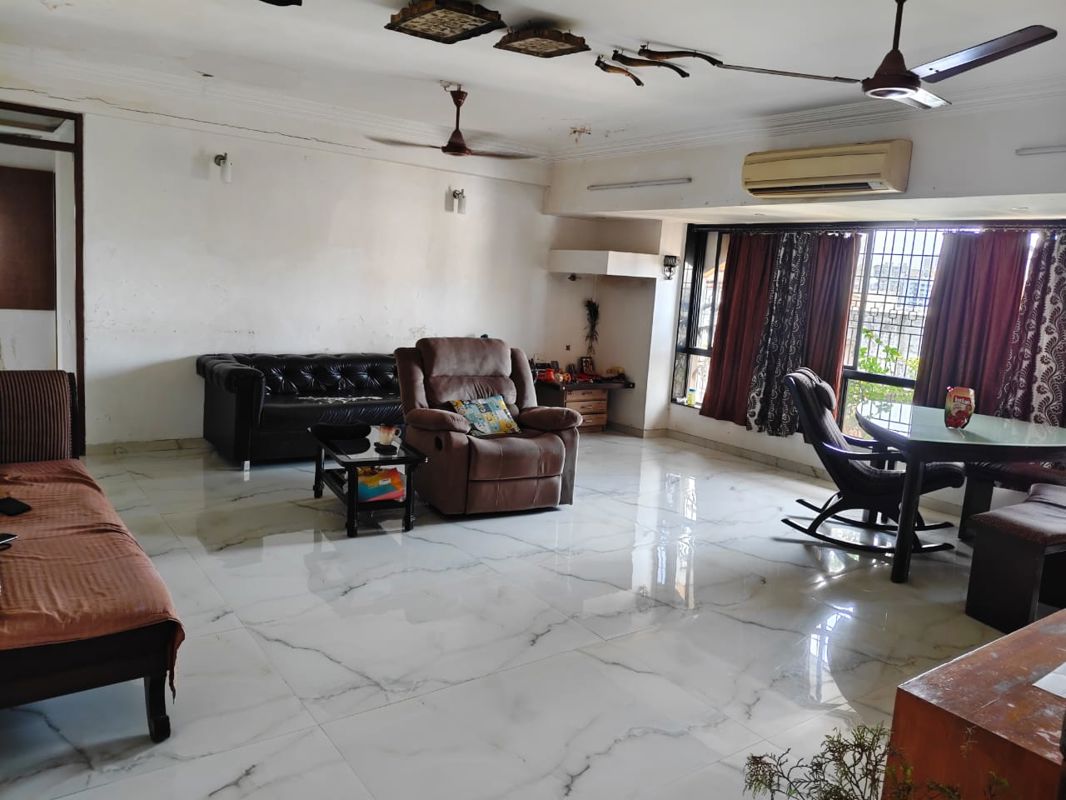 4 BHK 2500 Sq.Ft. Apartment in Arshie Complex
