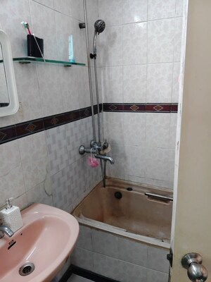 Bathroom in 4 BHK Apartment at Arshie Complex, Versova – for Sale