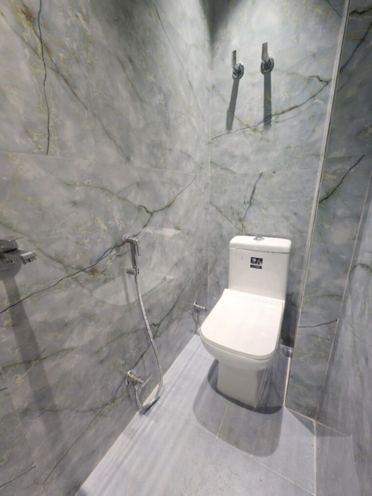 Bathroom, sector 4 dwarka 3 Bedroom 2000 Sq.Ft. Apartment In Sector 4 Dwarka Delhi 10591429
