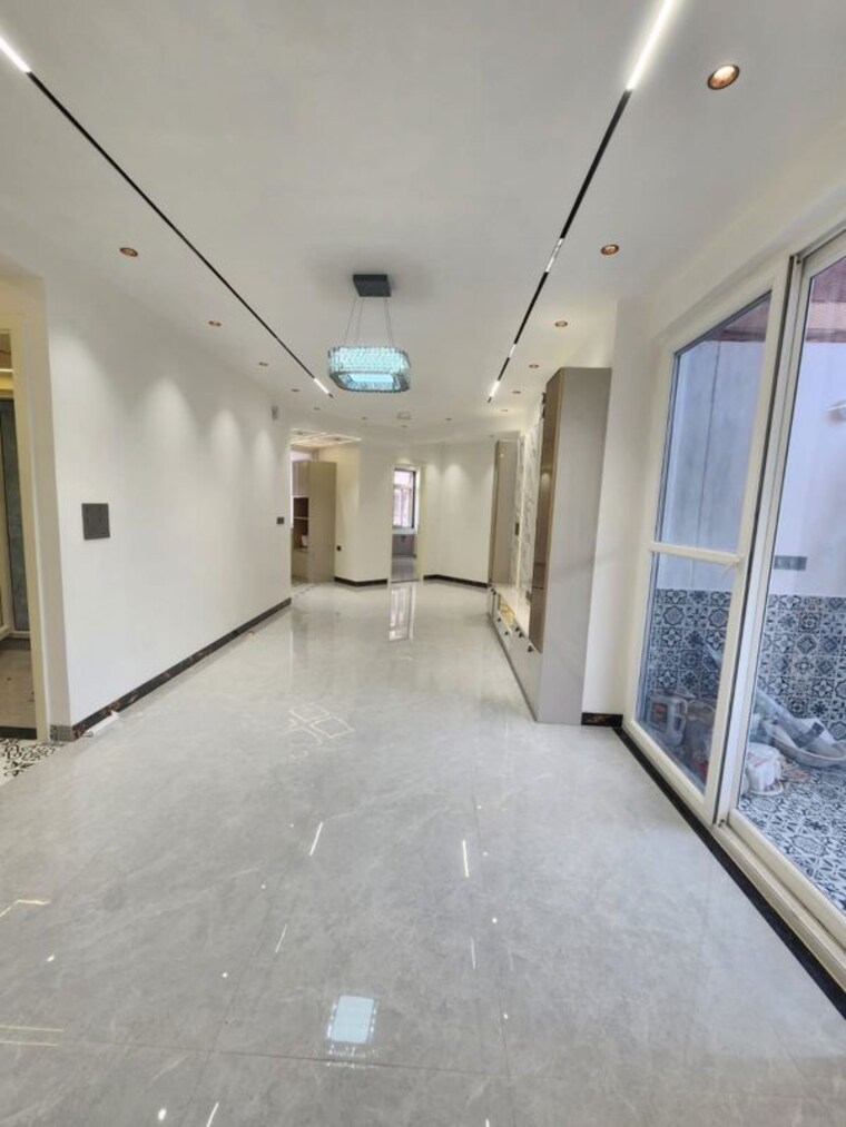 Room, sector 4 dwarka 3 Bedroom 2000 Sq.Ft. Apartment In Sector 4 Dwarka Delhi 10591429