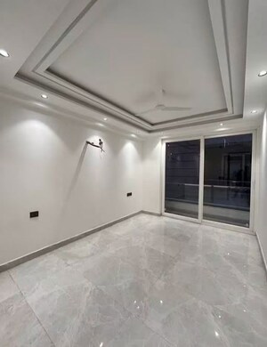 Room in 2 BHK Builder Floor at Chattarpur – for Rent