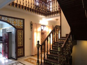 Common Area in 6 BHK Independent House at Sector 21 – for Rent