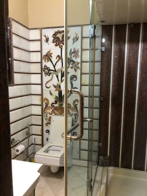 Bathroom in 6 BHK Independent House at Sector 21 – for Rent