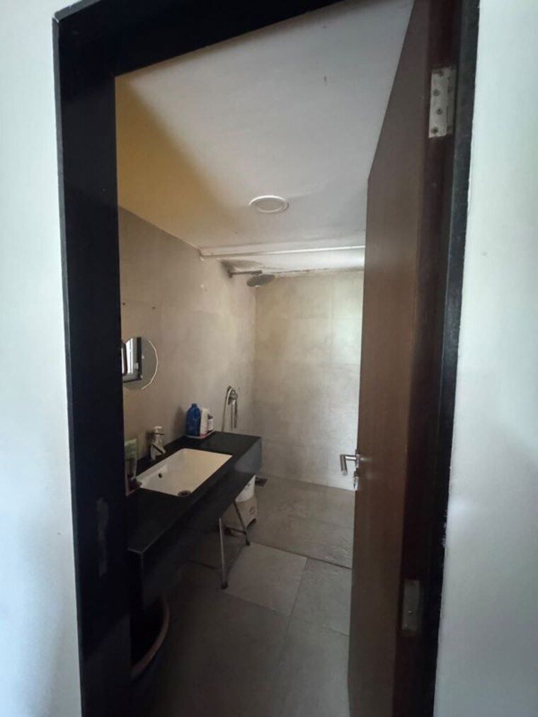 Bathroom, lodha-belmondo 1 RK 550 Sq.Ft. Apartment In Gahunje Pune 10591448