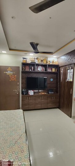 1 BHK + Servant Room Apartment For Rent in Metropolis Rivera