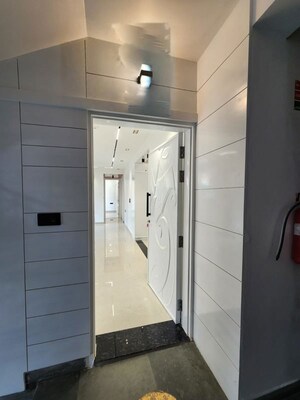 Room in 3 BHK Apartment at Sector 19 Dwarka – for Rent