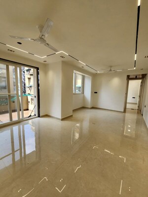 Room in 3 BHK Apartment at Sector 19 Dwarka – for Rent
