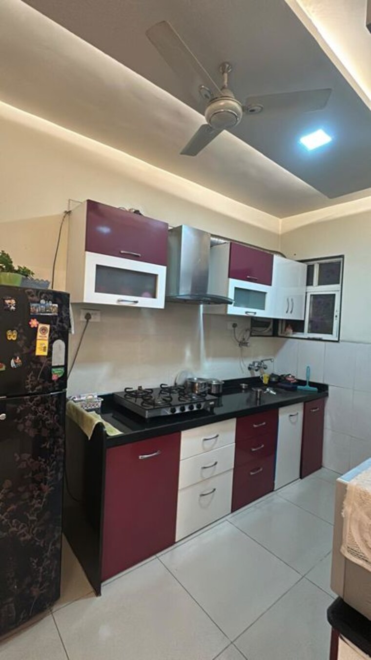 Kitchen, karan-sara 2 Bedroom 1000 Sq.Ft. Apartment In Baner Pune 10591474