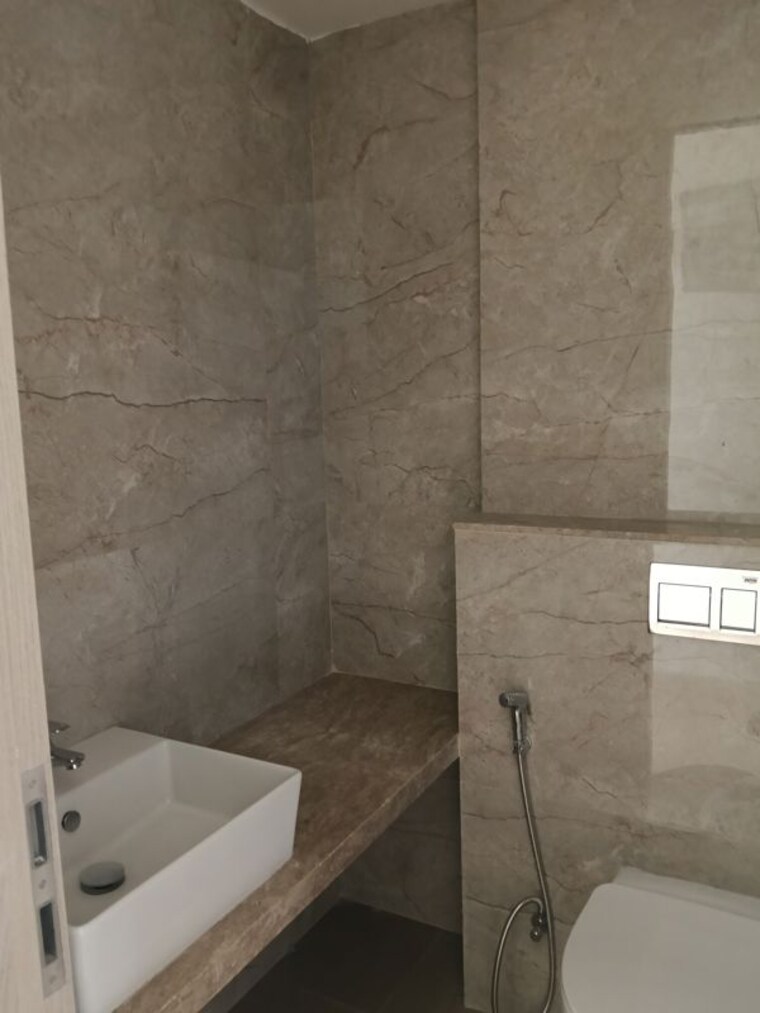 Bathroom, ms-gateway 3 Bedroom 1170 Sq.Ft. Apartment In Juhu Road Mumbai 10591481