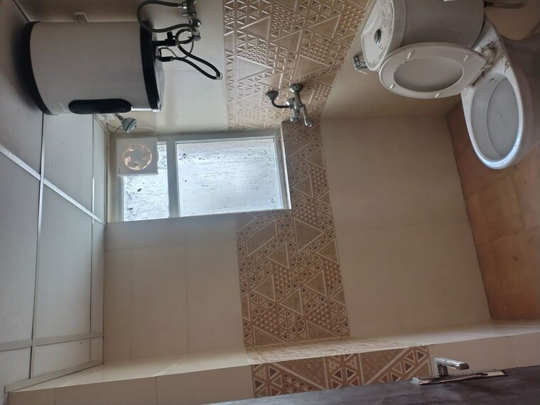 Bathroom, amrapali-leisure-park 3 Bedroom 1145 Sq.Ft. Apartment In Amrapali Leisure Valley Greater Noida 10591471