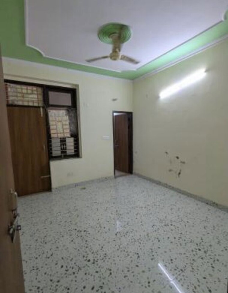 Room, xu 2 greater noida 2 Bedroom 120 Sq.Mt. Apartment In Xu 2 Greater Noida Greater Noida 10591500