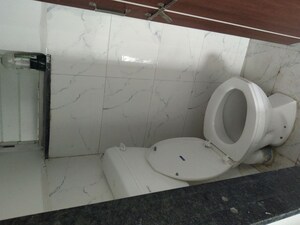 Bathroom in 1 BHK Apartment at Fergusson College Road – for Rent