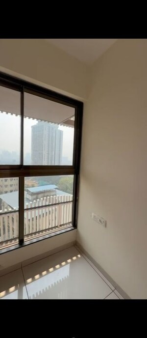 Room in 1 BHK Apartment at Chandak 34 Park Estate, Goregaon West – for Sale