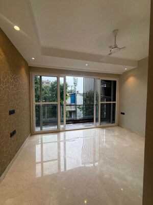 Room in 3 BHK Builder Floor at Kalkaji – for Sale