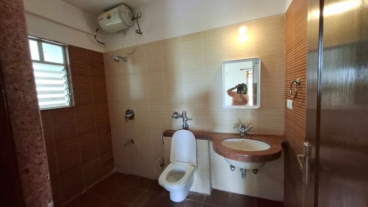 Bathroom, veerabhadra nagar 2 Bedroom 1200 Sq.Ft. Apartment In Veerabhadra Nagar Pune 10504711