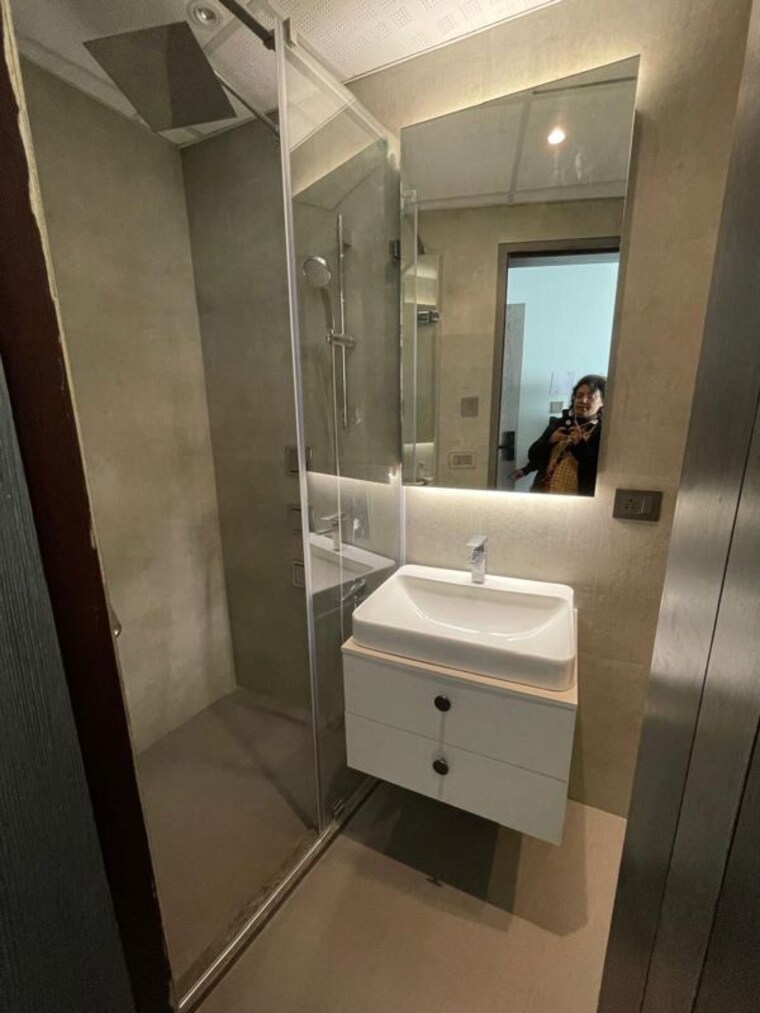 Bathroom, supertech-supernova-nova-residences 1 Bedroom 630 Sq.Ft. Apartment In Sector 94 Noida 10491712