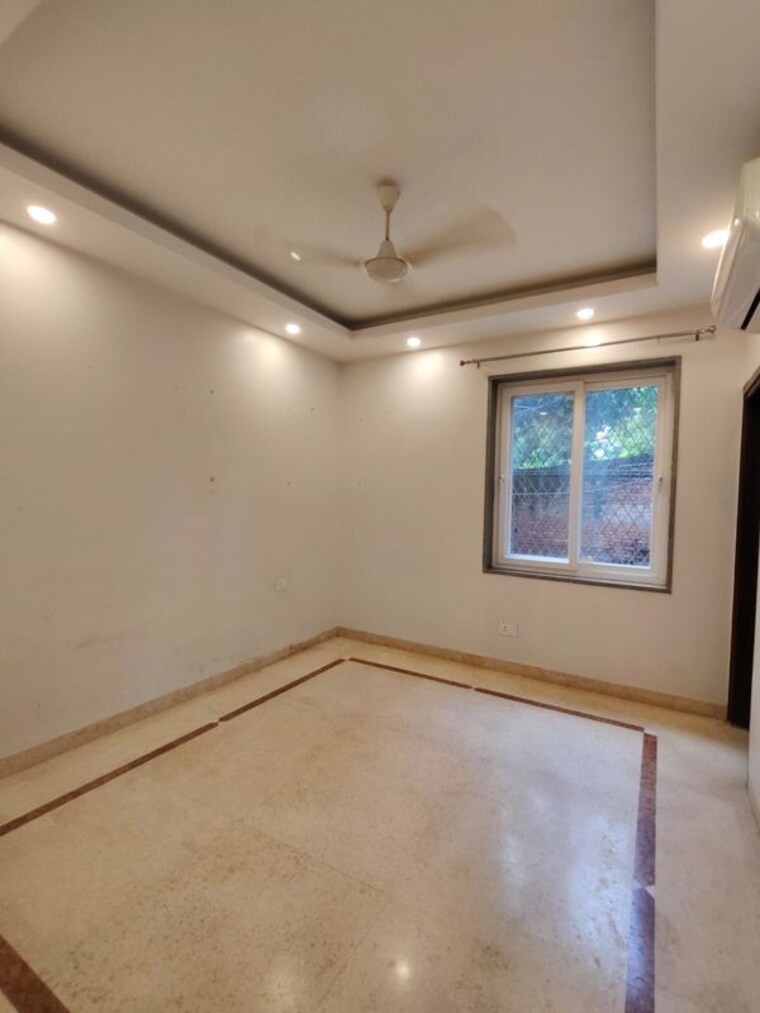 Room, chittaranjan park 3 Bedroom 1440 Sq.Ft. Builder Floor In Chittaranjan Park Delhi 10591520