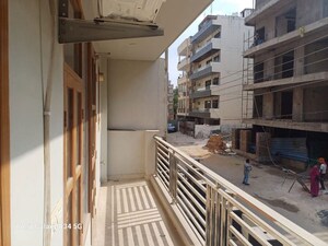 Balcony in 3 BHK Builder Floor at Sector 42 – for Rent
