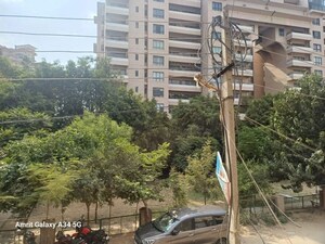 3 BHK Builder Floor – Exterior View View at Sector 42 - for Rent