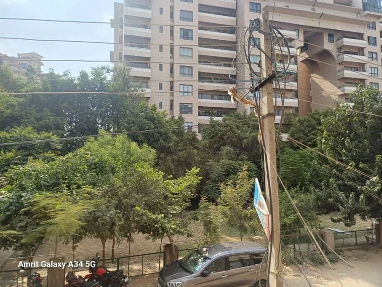 Exterior View, sector 42 3 Bedroom 240 Sq.Yd. Builder Floor In Sector 42 Gurgaon 10591523